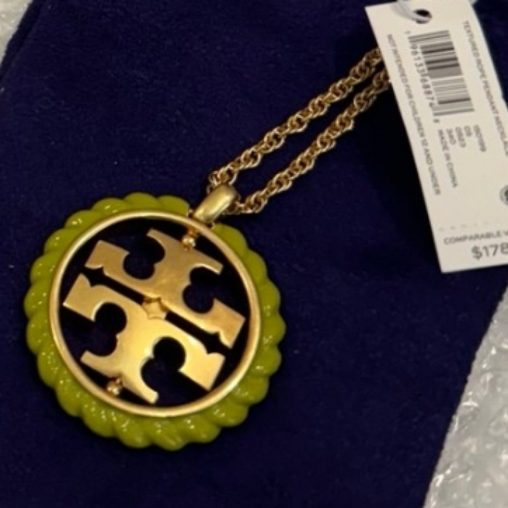 Tory Burch Authentic Necklace & Earring Bundle, BNWT - Picture 8 of 9